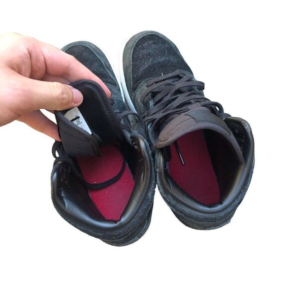 RARE 2016 Nike Air Jordan 1 Retro High Heiress Black Suede Size 6 - Picture 11 of 16